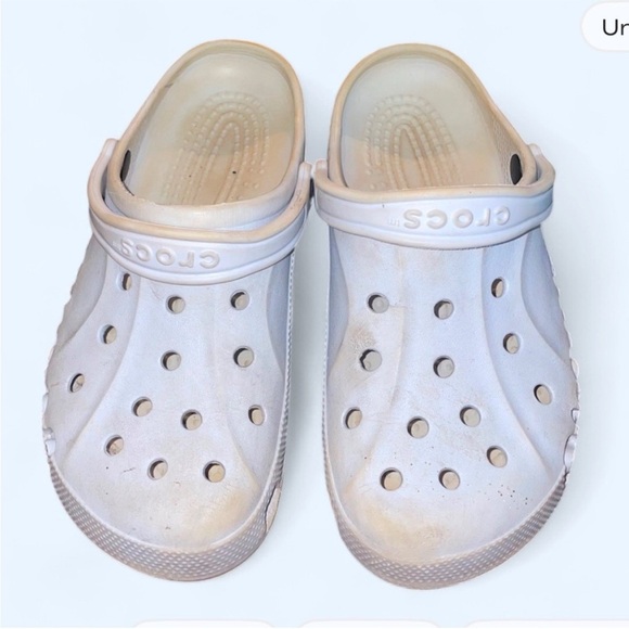 Crocs Classic Clog in White - Picture 2 of 3